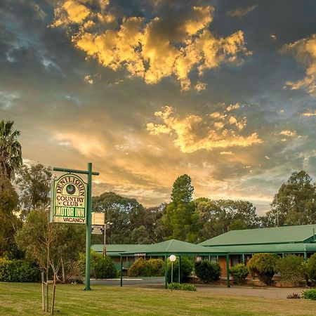 Deniliquin Country Club Motor Inn Dış mekan fotoğraf