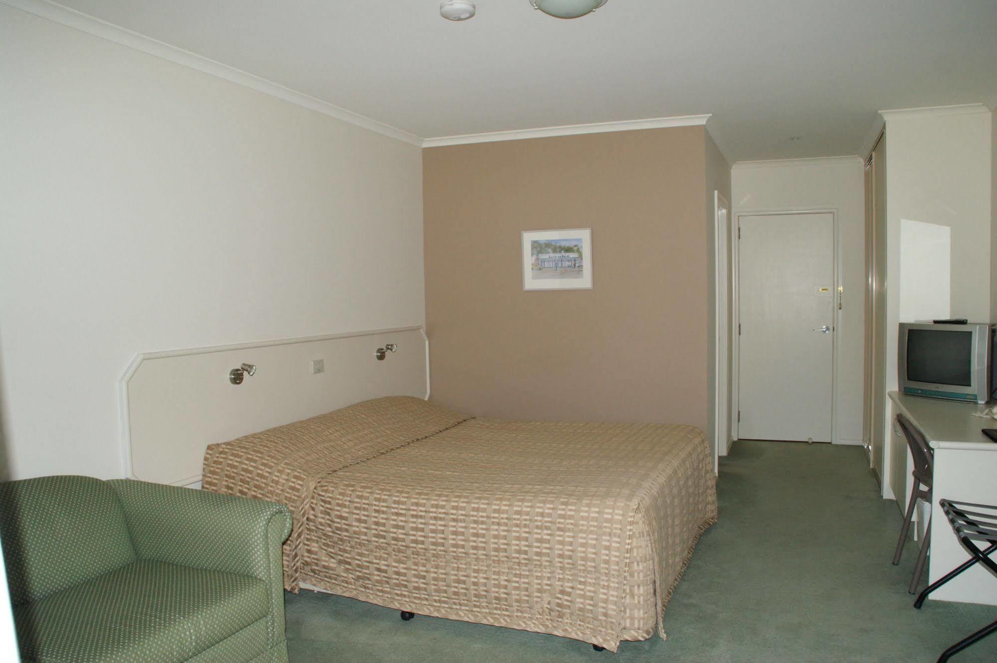 Deniliquin Country Club Motor Inn Dış mekan fotoğraf